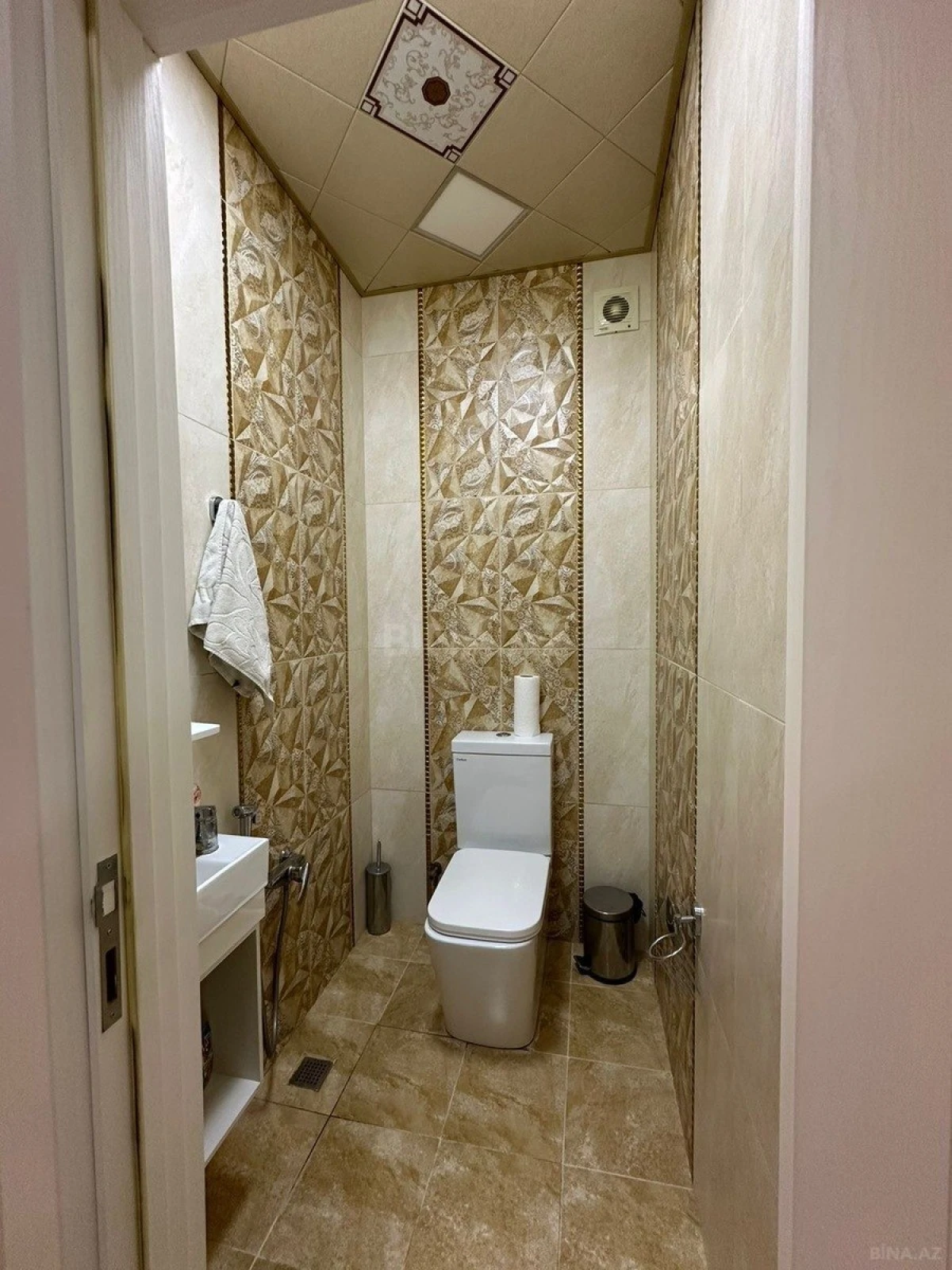 Satılır 2 otaqlı mənzil 120 m²