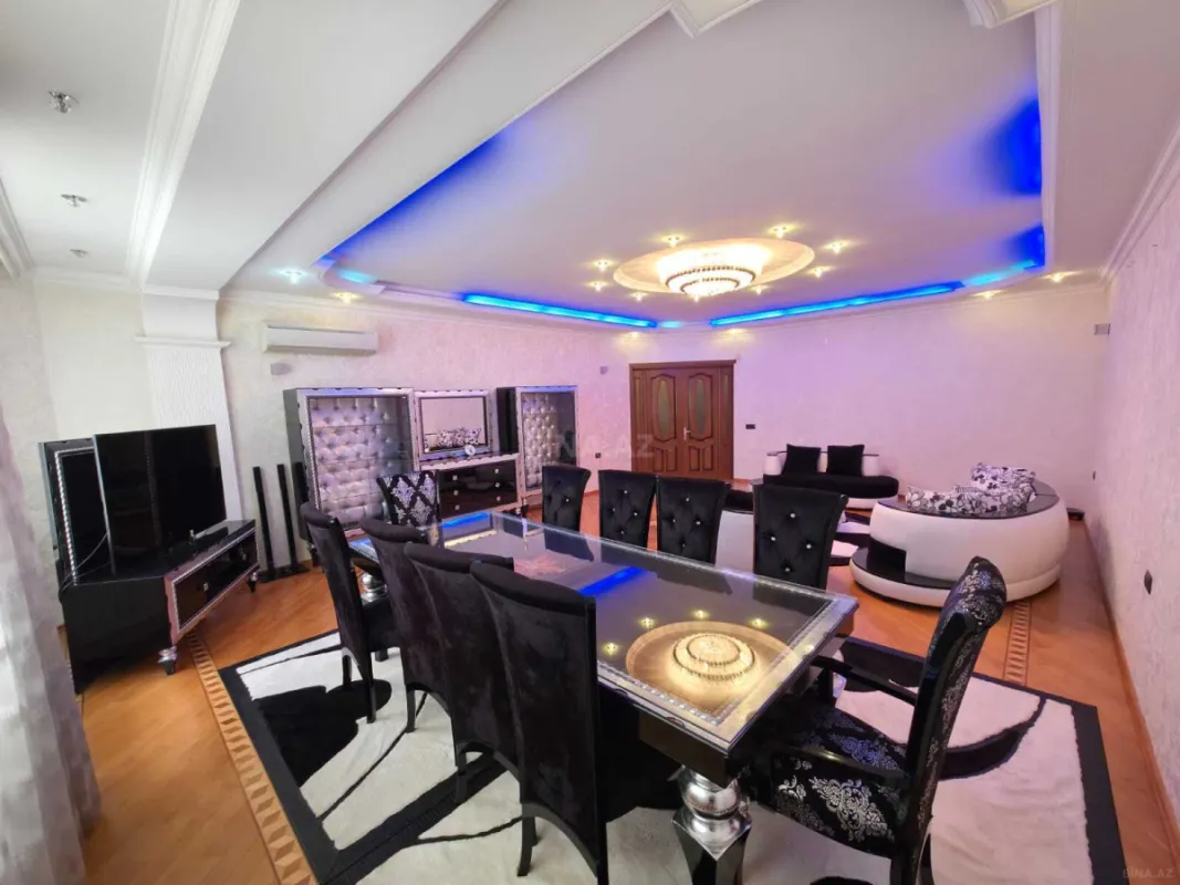 Kirayə verilir 3 otaqlı mənzil 195 m²