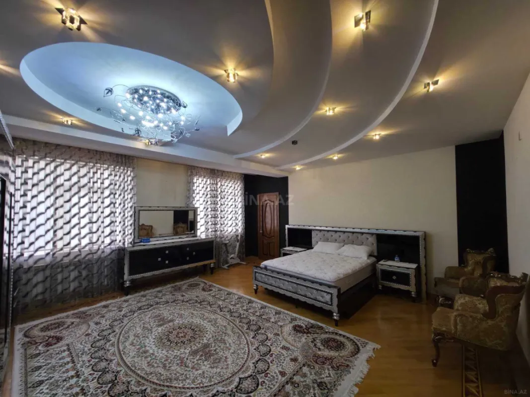 Kirayə verilir 3 otaqlı mənzil 195 m²