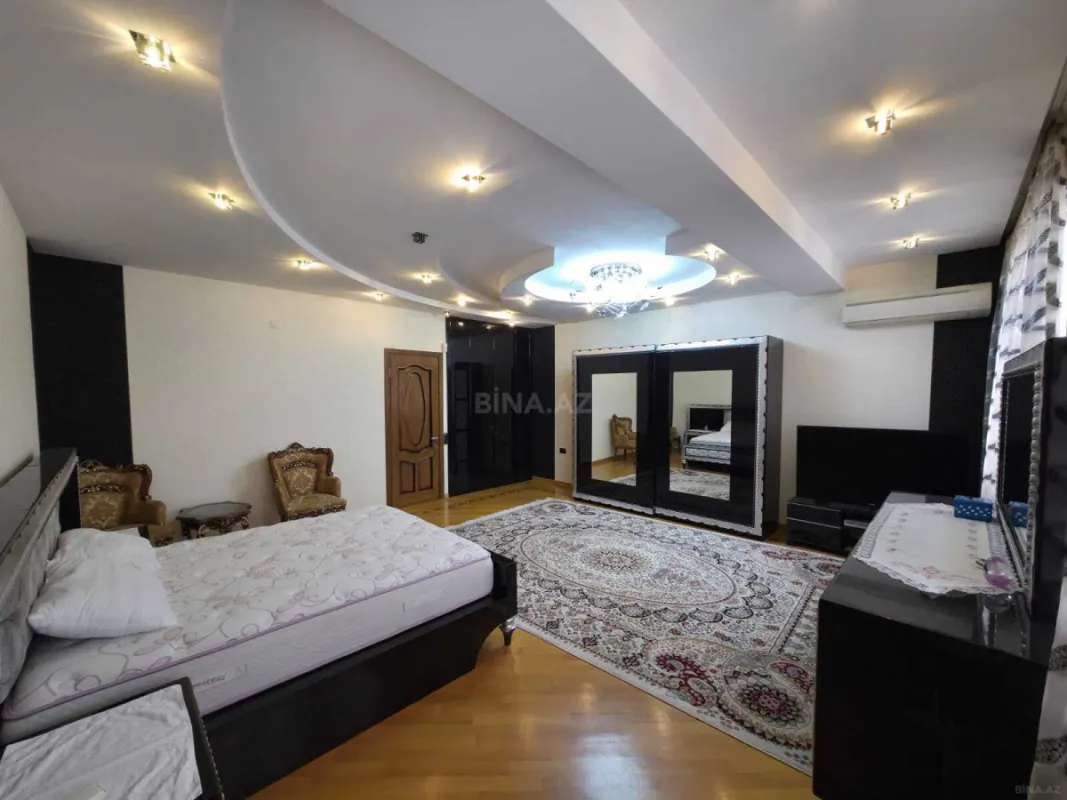 Kirayə verilir 3 otaqlı mənzil 195 m²
