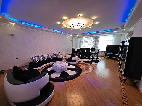 Kirayə verilir 3 otaqlı mənzil 195 m²