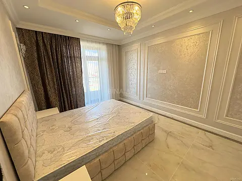 Kirayə verilir 2 otaqlı mənzil 120 m²