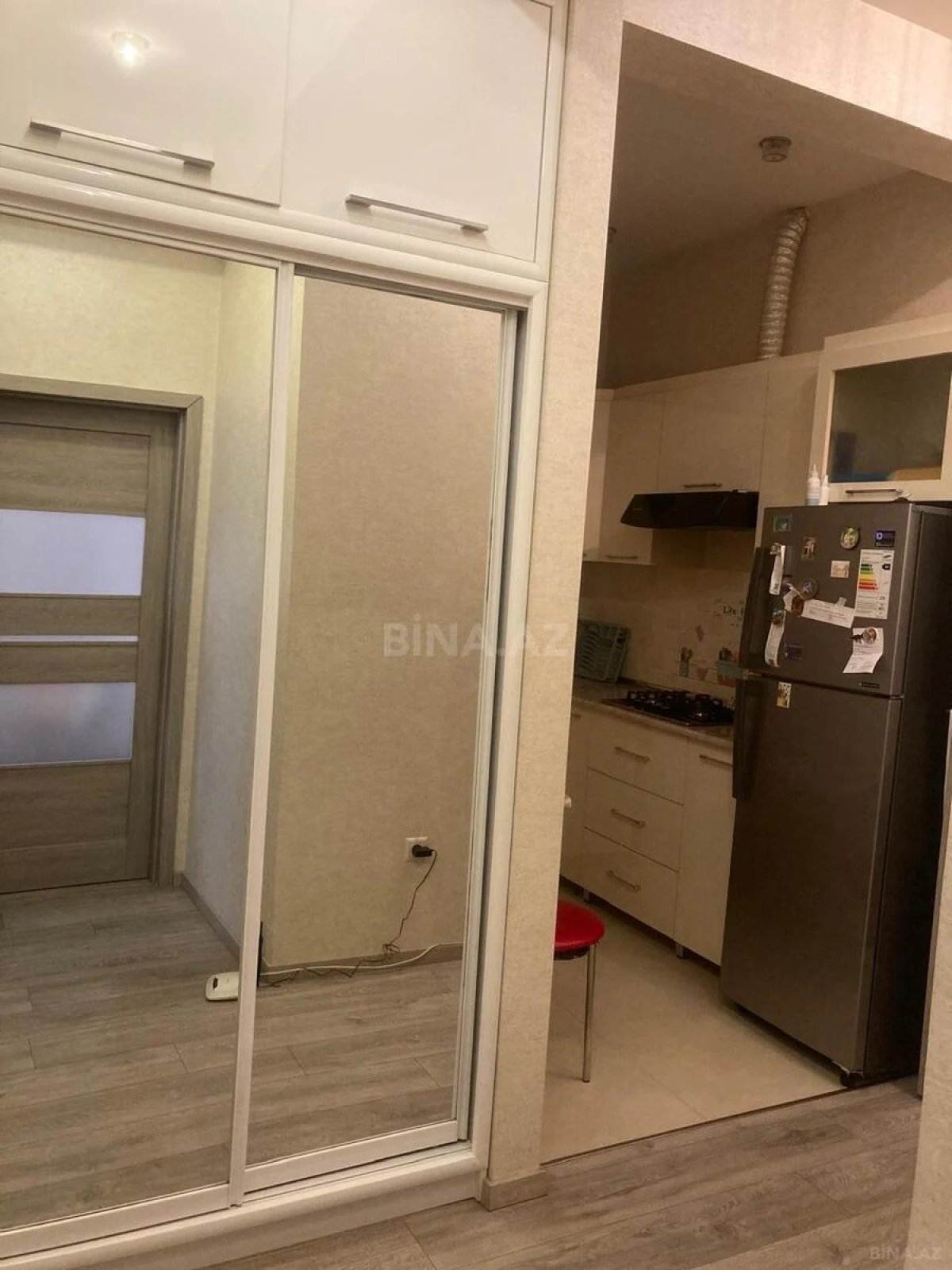 Kirayə verilir 2 otaqlı mənzil 53 m²