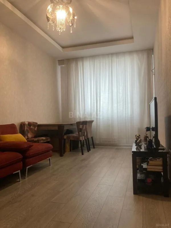 Kirayə verilir 2 otaqlı mənzil 53 m²