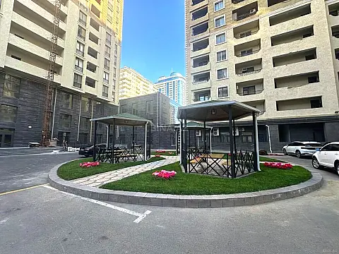 Satılır 3 otaqlı mənzil 91 m²