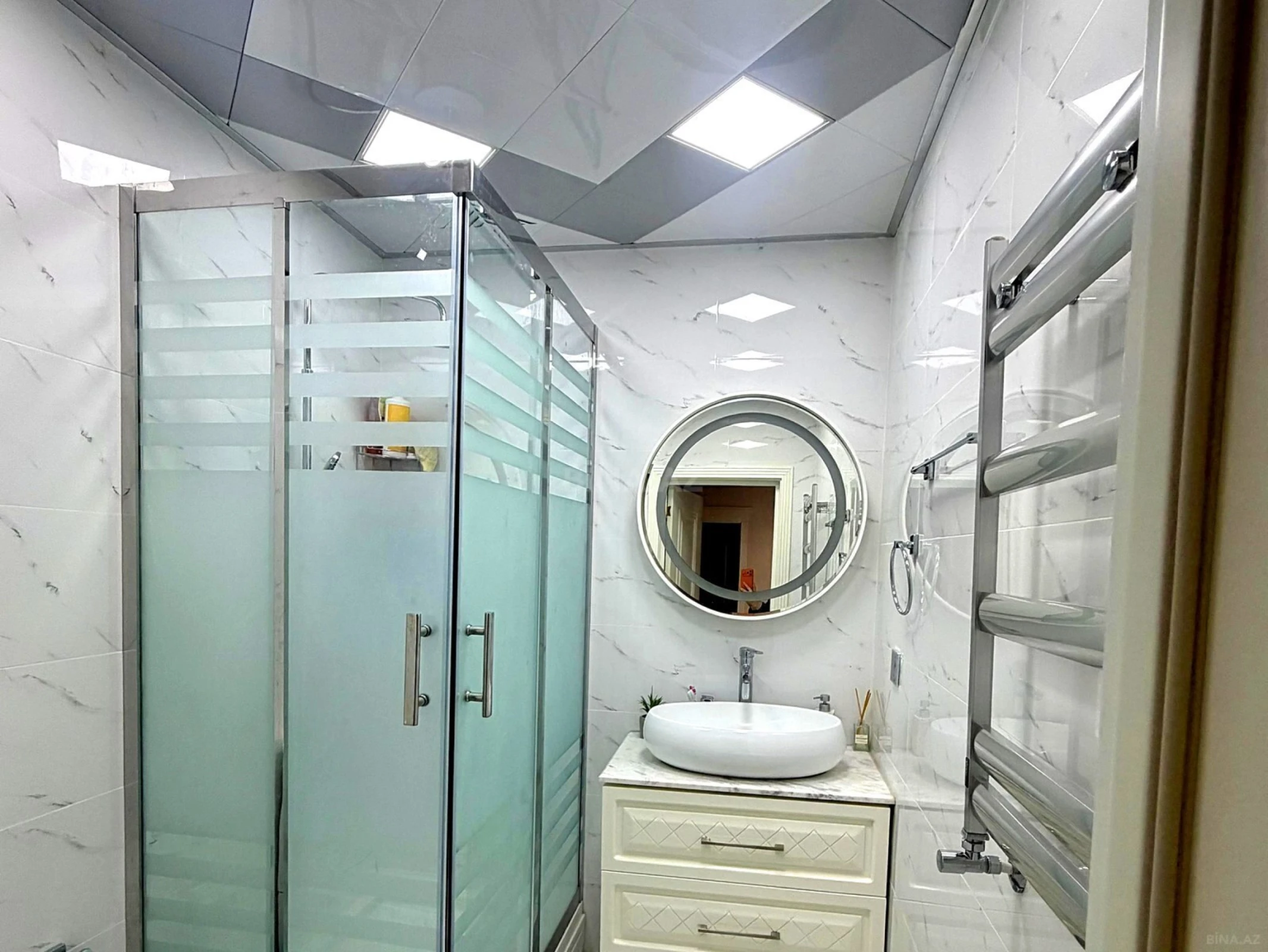 Satılır 3 otaqlı mənzil 91 m²