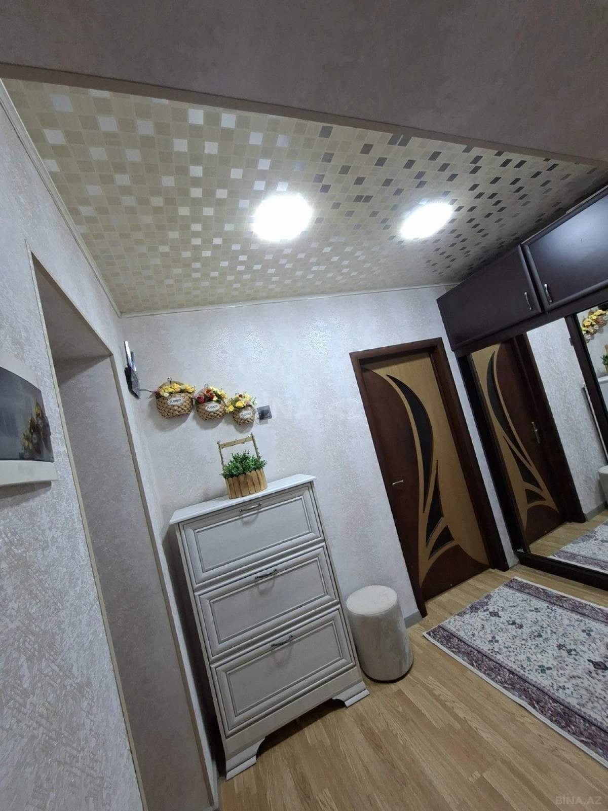 Satılır 2 otaqlı mənzil 80 m²