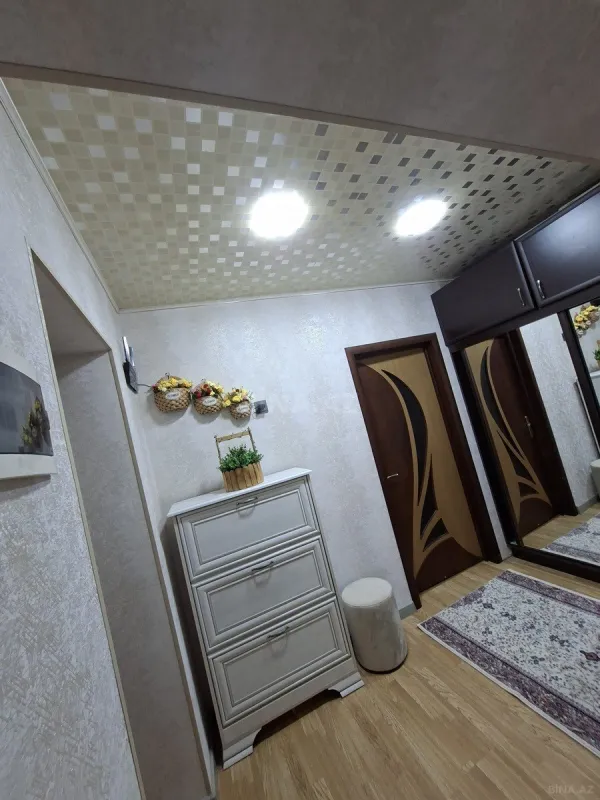 Satılır 2 otaqlı mənzil 80 m²