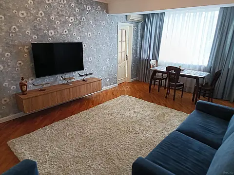 Kirayə verilir 3 otaqlı mənzil 90 m²