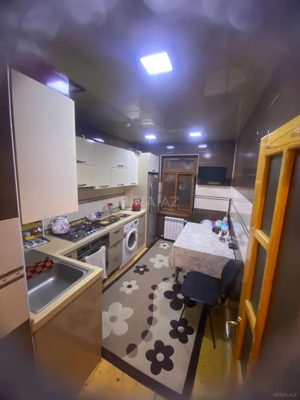 Satılır 4 otaqlı mənzil 88 m²