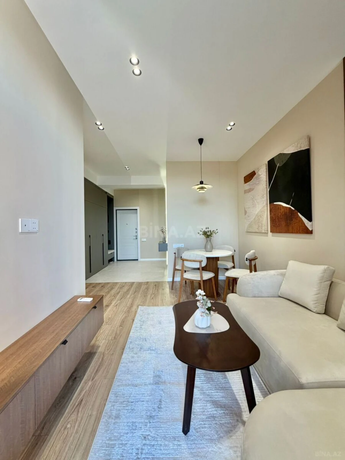 Satılır 2 otaqlı mənzil 52 m²