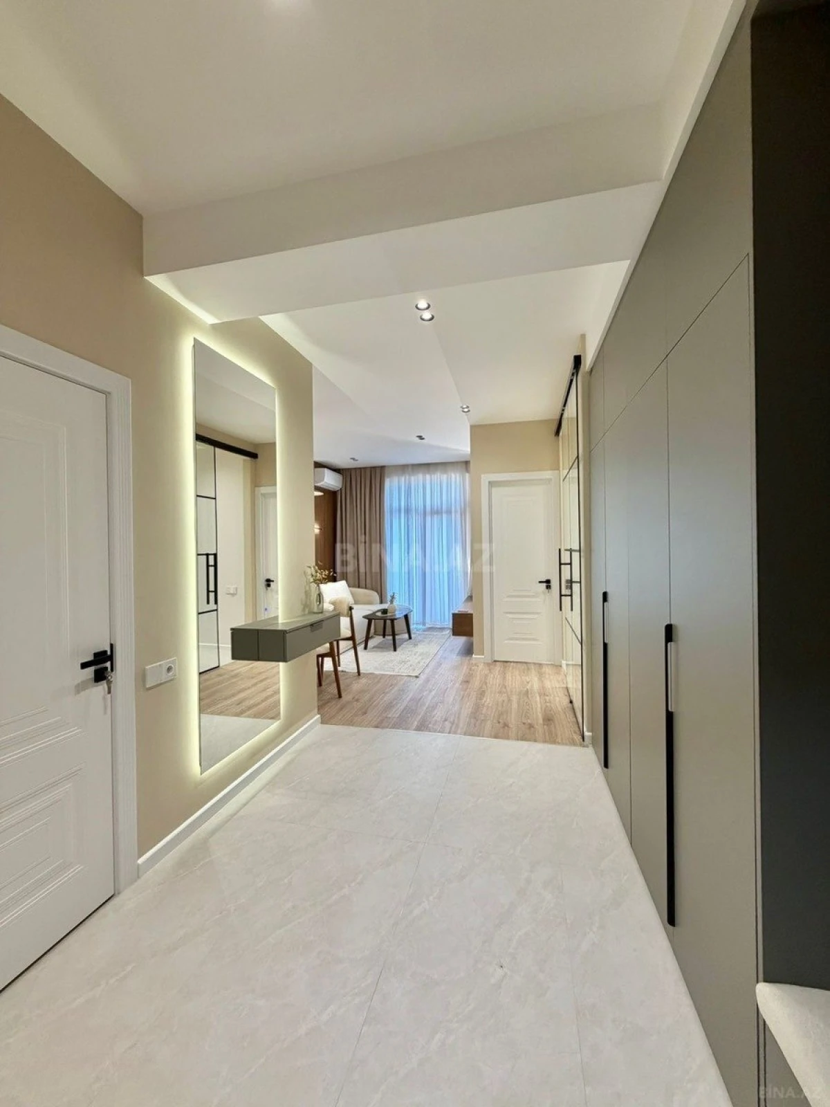 Satılır 2 otaqlı mənzil 52 m²