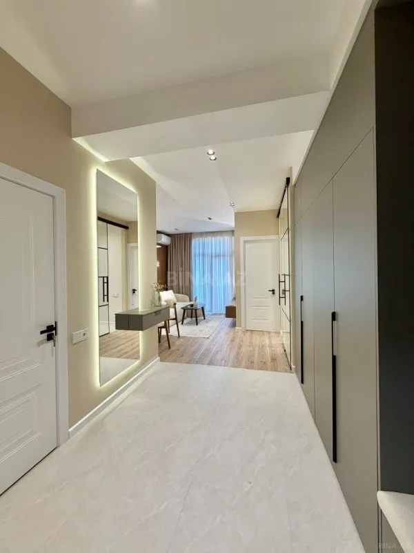 Satılır 2 otaqlı mənzil 52 m²