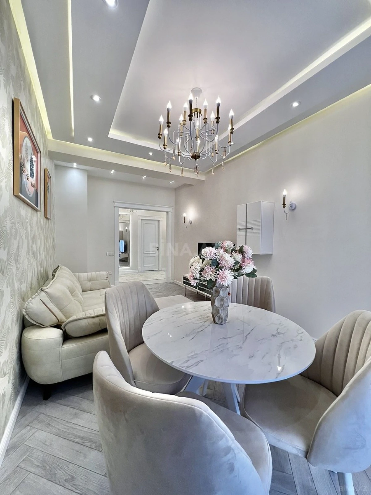 Satılır 3 otaqlı mənzil 99 m²