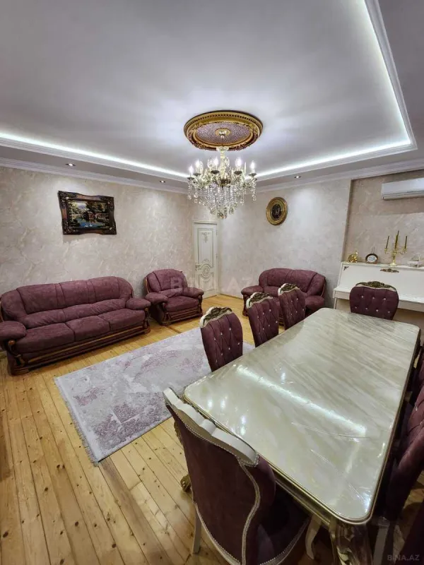 Satılır 2 otaqlı mənzil 70 m²