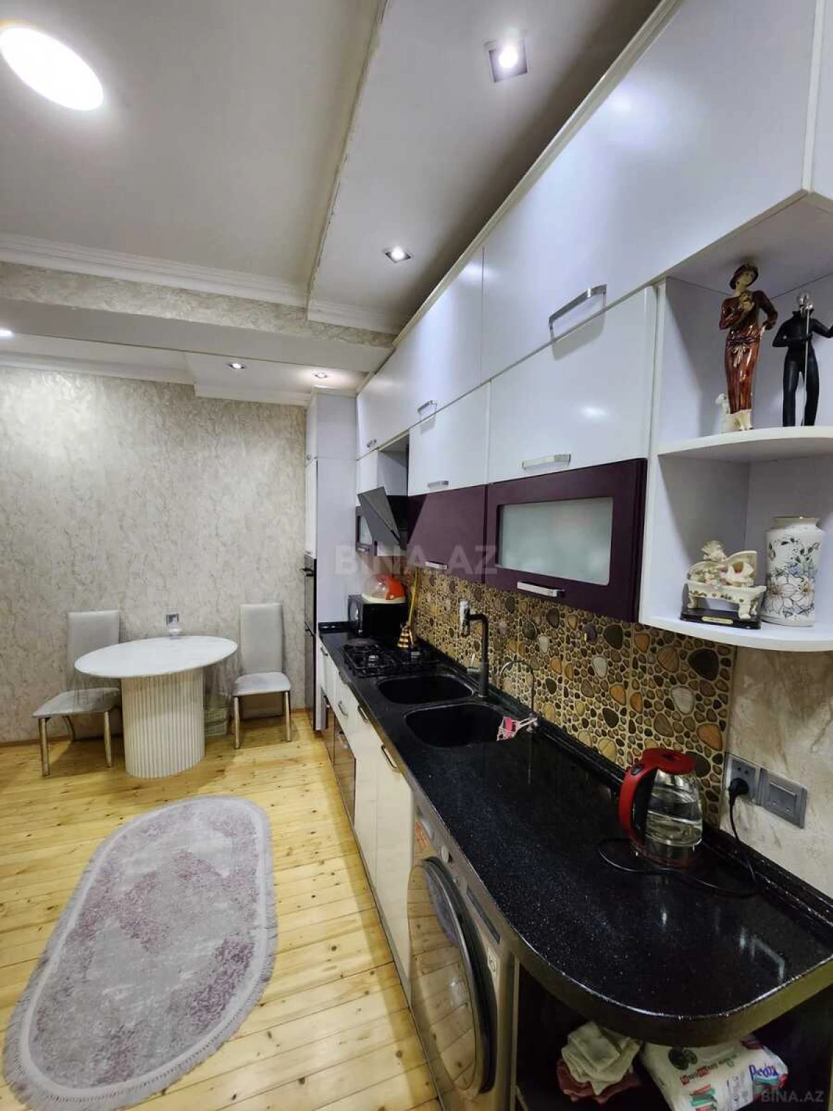 Satılır 2 otaqlı mənzil 70 m²