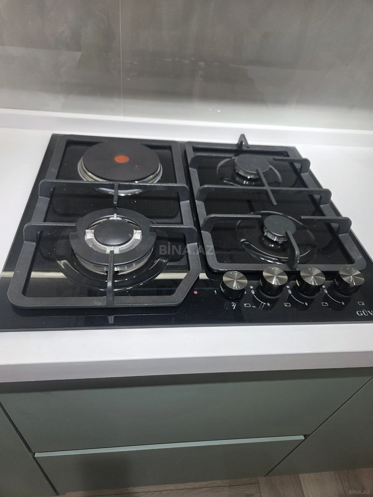 Satılır 3 otaqlı mənzil 85 m²