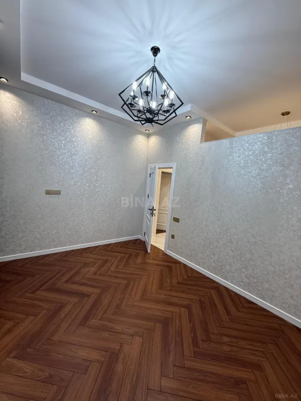 Kirayə verilir 5 otaqlı mənzil 200 m²