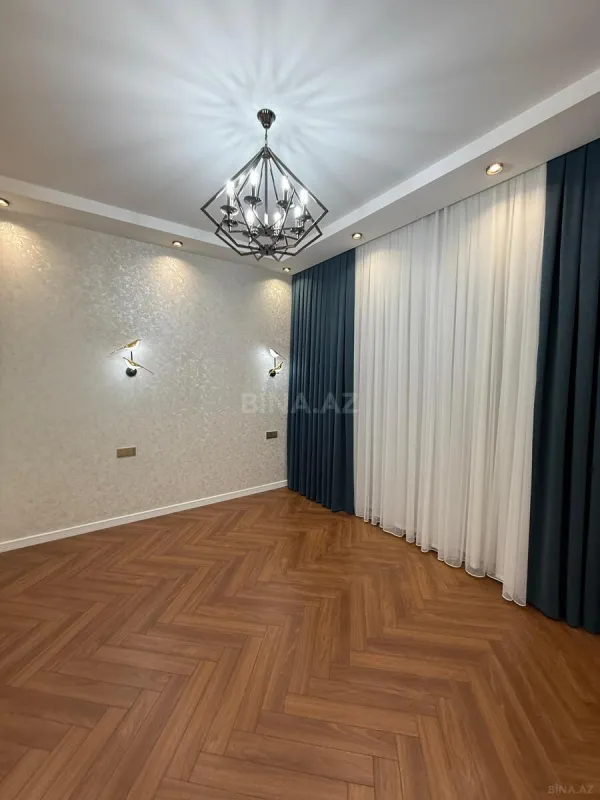 Kirayə verilir 5 otaqlı mənzil 200 m²