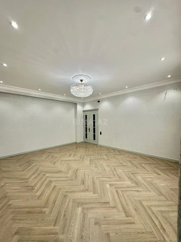Satılır 3 otaqlı mənzil 150 m²