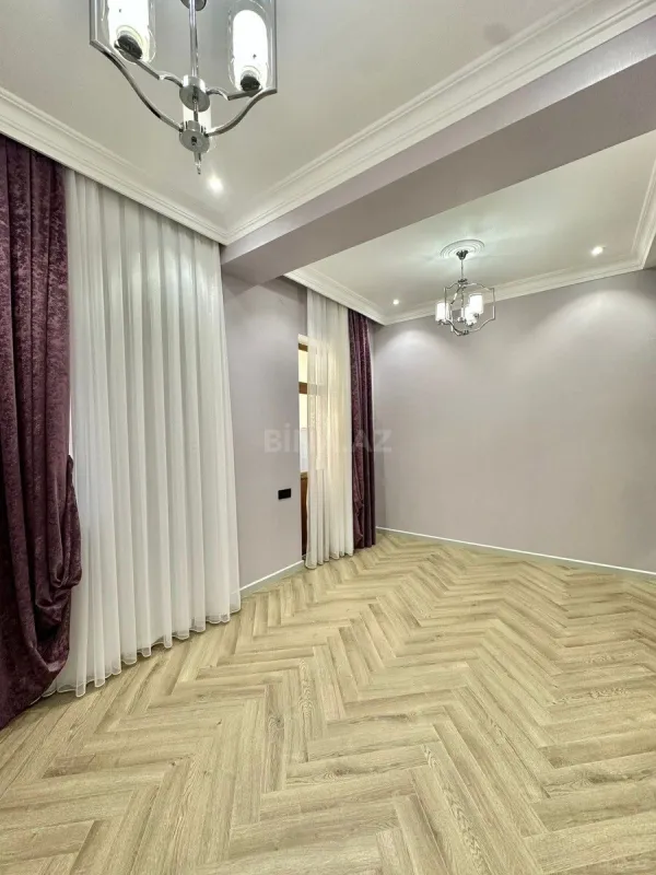 Satılır 3 otaqlı mənzil 150 m²
