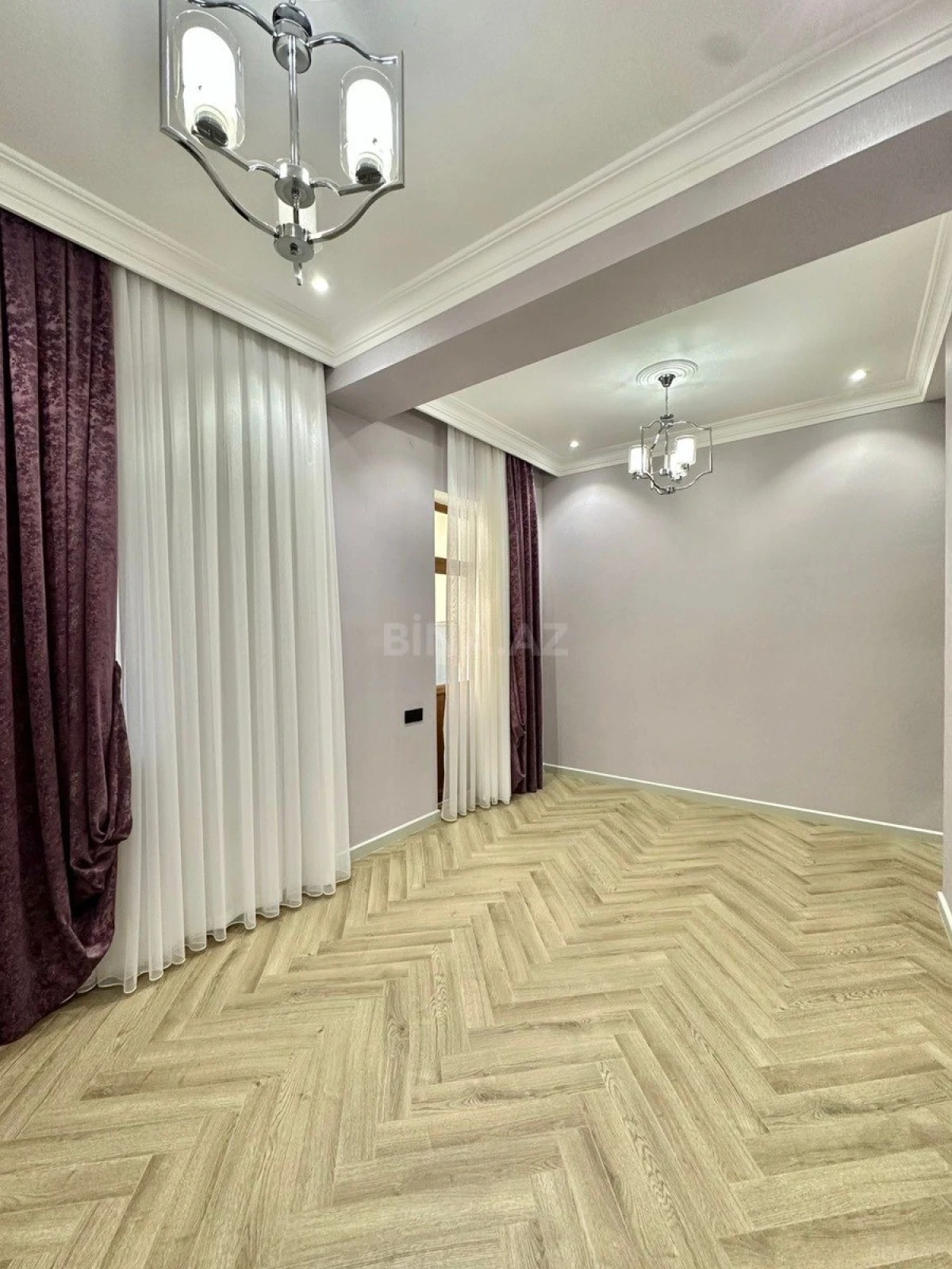 Satılır 3 otaqlı mənzil 150 m²