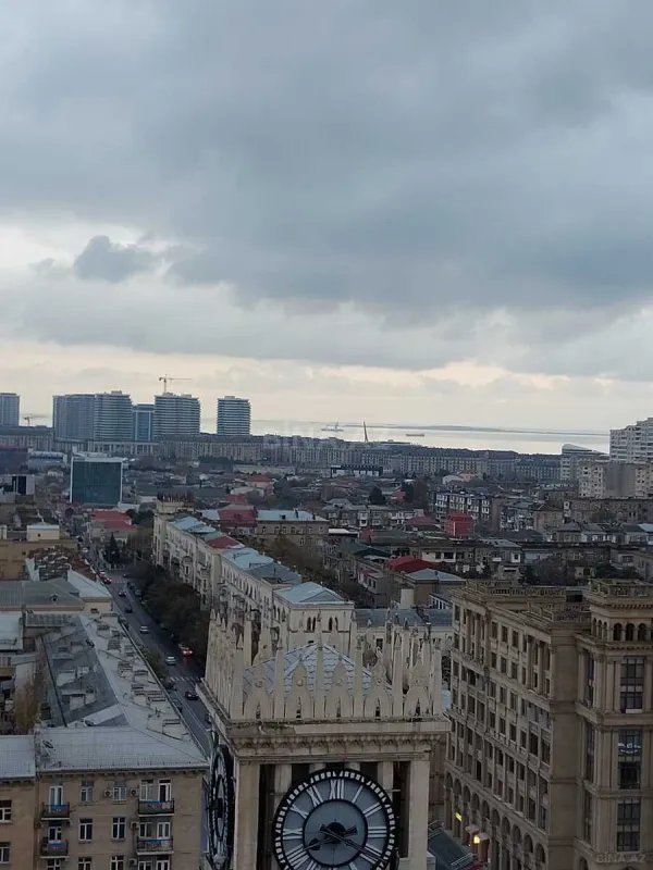 Satılır 2 otaqlı mənzil 84 m²