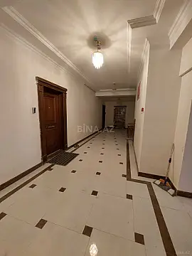 Satılır 2 otaqlı mənzil 84 m²