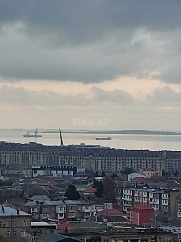 Satılır 2 otaqlı mənzil 84 m²