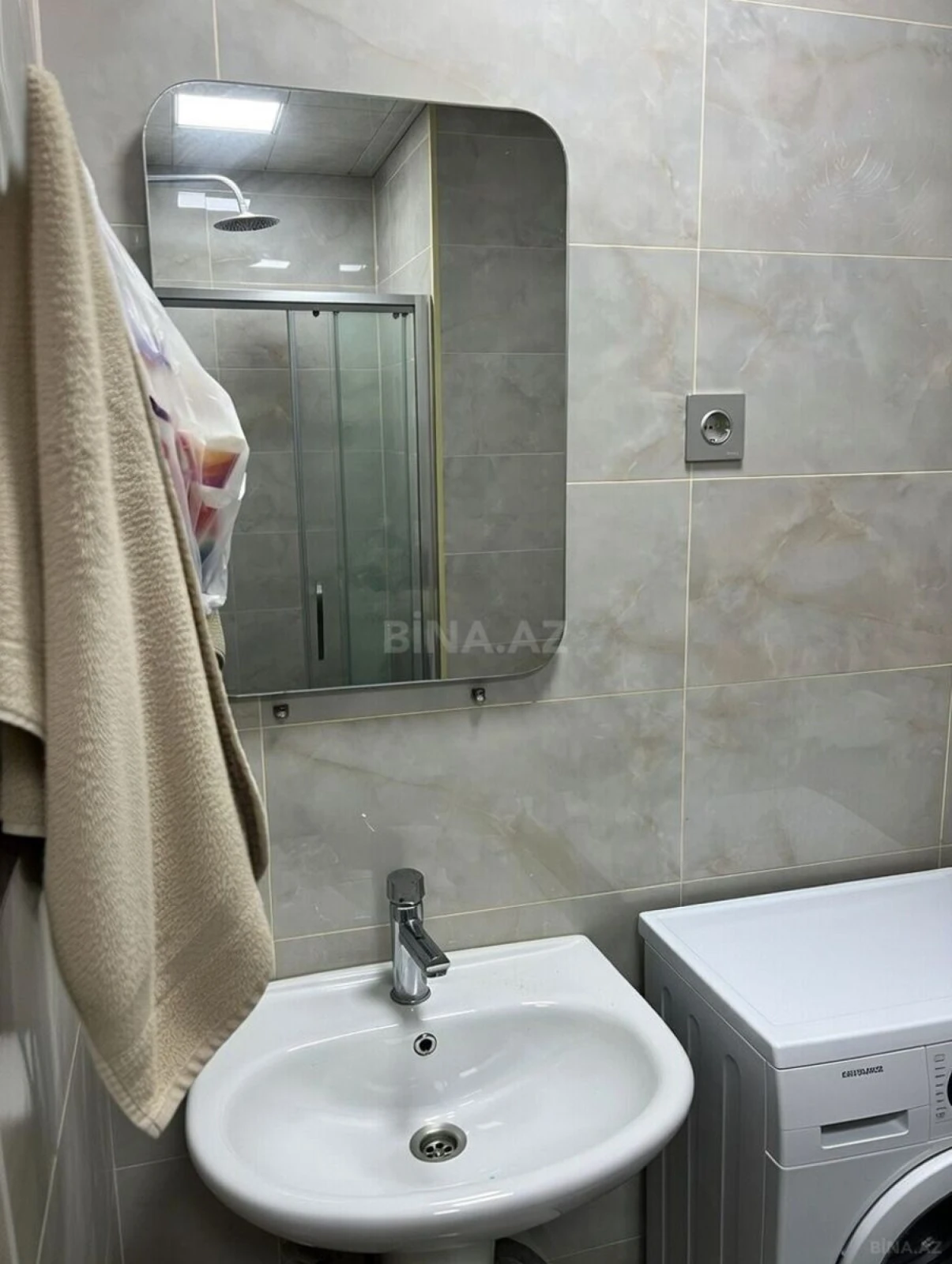 Kirayə verilir 2 otaqlı mənzil 50 m²