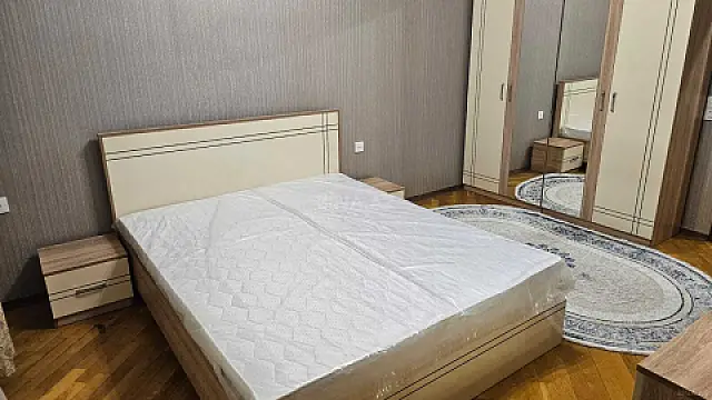Kirayə verilir 2 otaqlı mənzil 100 m²