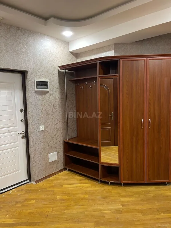 Kirayə verilir 2 otaqlı mənzil 100 m²