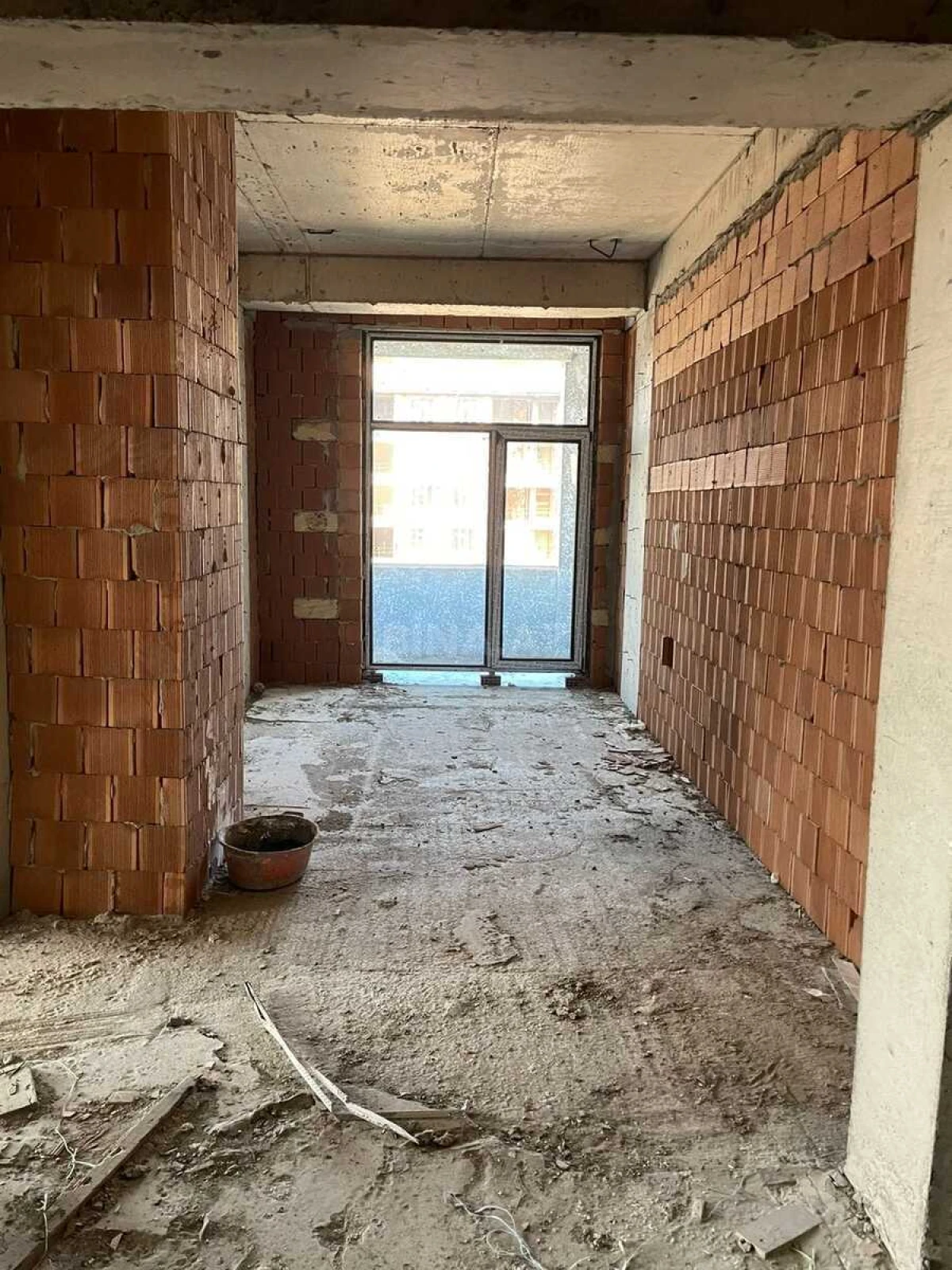 Satılır 4 otaqlı mənzil 219.6 m²