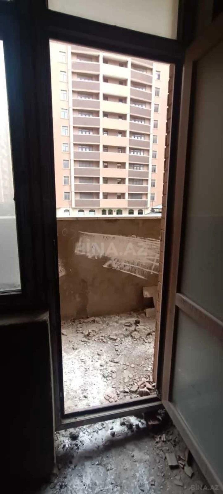 Satılır 2 otaqlı mənzil 120 m²