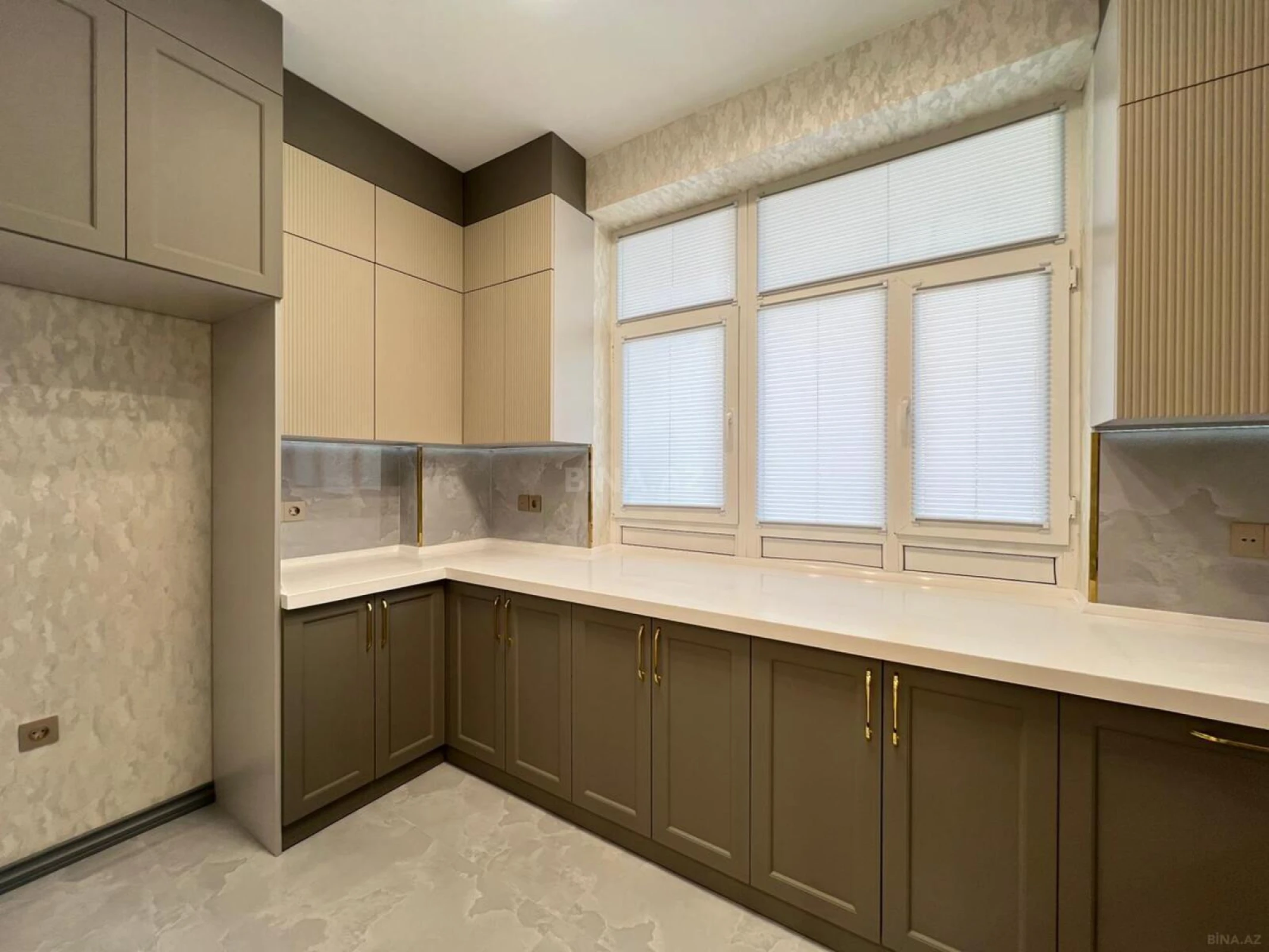 Satılır 3 otaqlı mənzil 96 m²