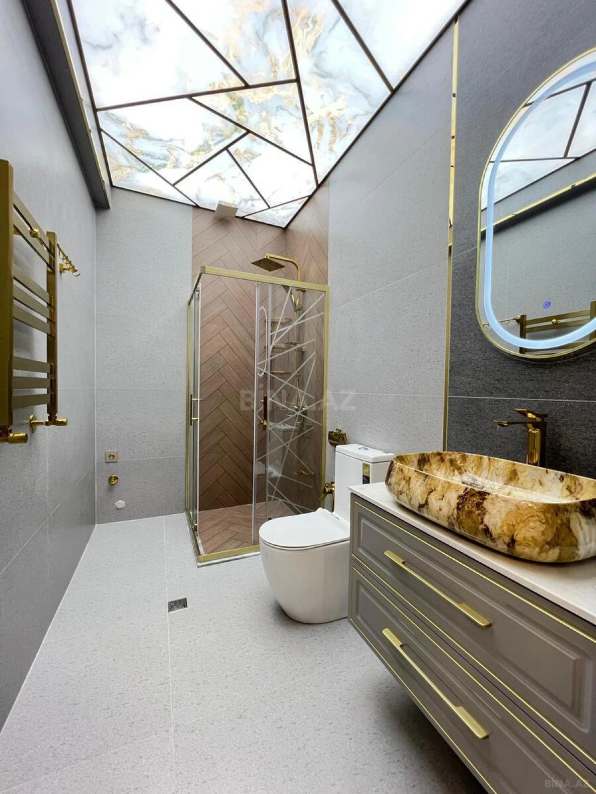 Satılır 3 otaqlı mənzil 96 m²