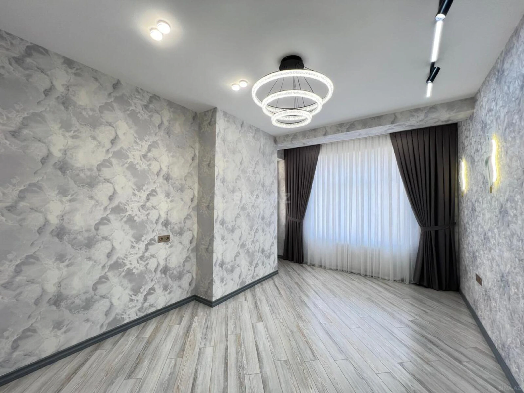 Satılır 3 otaqlı mənzil 96 m²