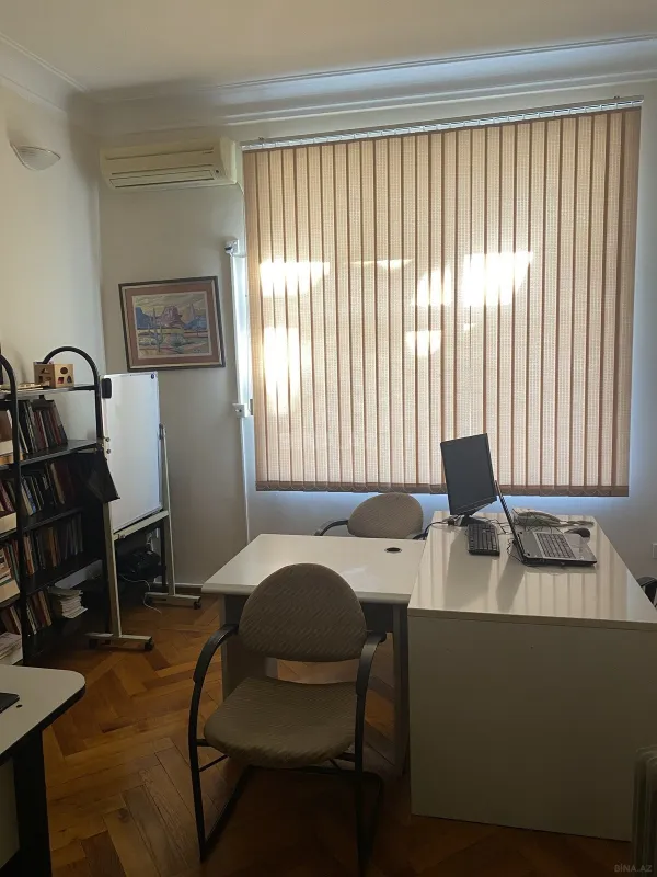 Satılır 3 otaqlı mənzil 103 m²