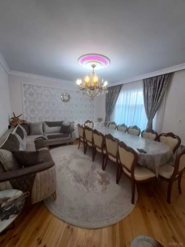 Satılır 4 otaqlı həyət evi 200 m²