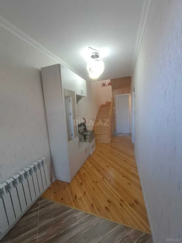 Satılır 4 otaqlı həyət evi 200 m²
