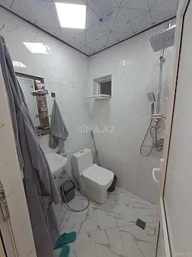 Satılır 4 otaqlı həyət evi 200 m²