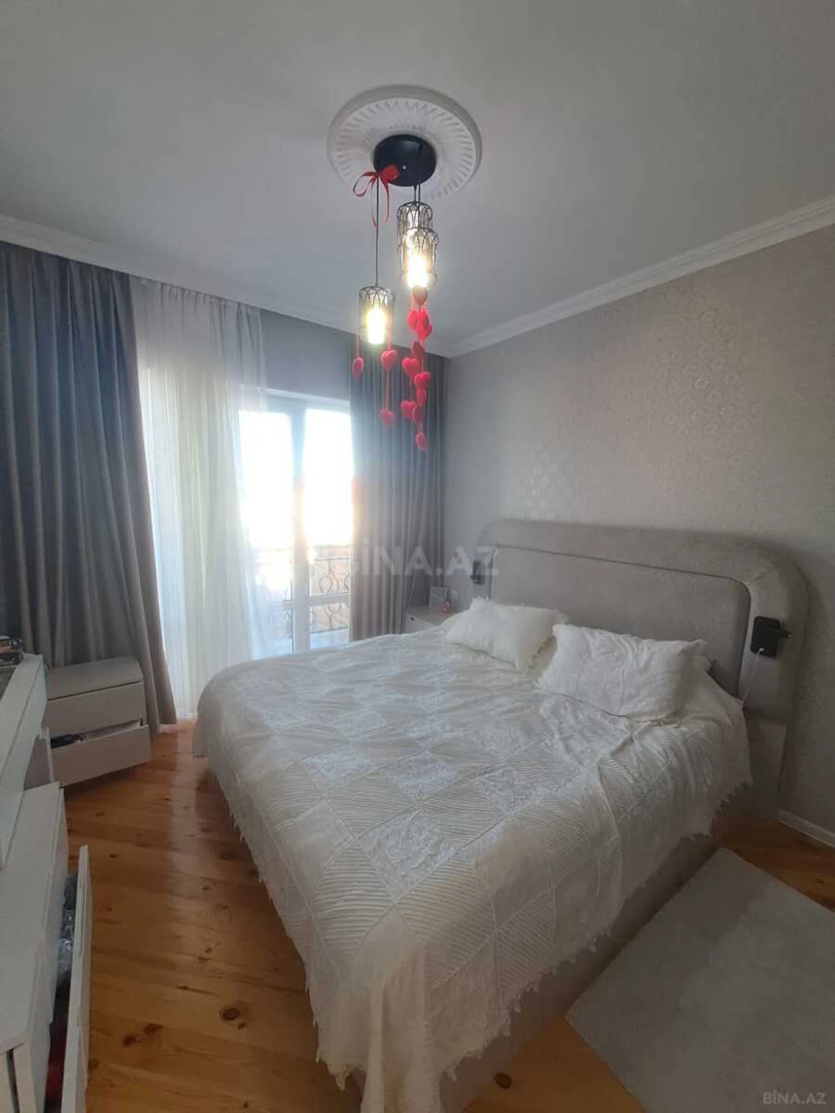 Satılır 4 otaqlı həyət evi 200 m²