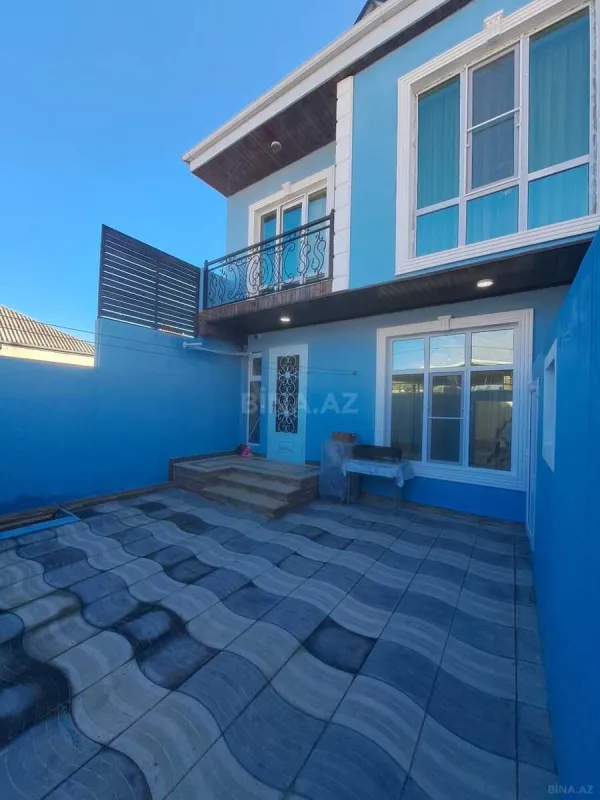 Satılır 4 otaqlı həyət evi 200 m²