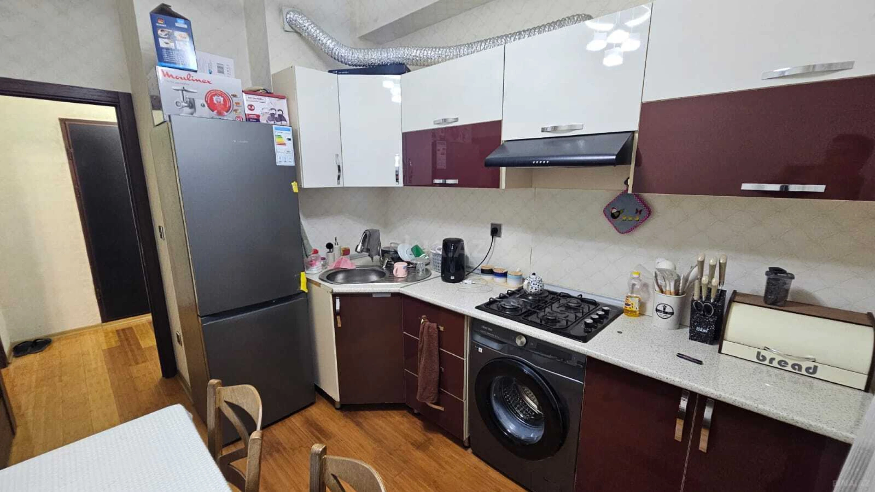 Satılır 2 otaqlı mənzil 62 m²