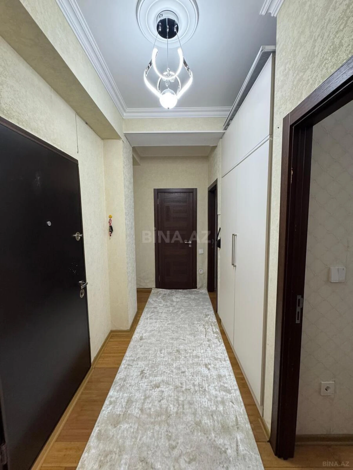 Satılır 2 otaqlı mənzil 62 m²