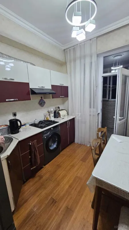 Satılır 2 otaqlı mənzil 62 m²