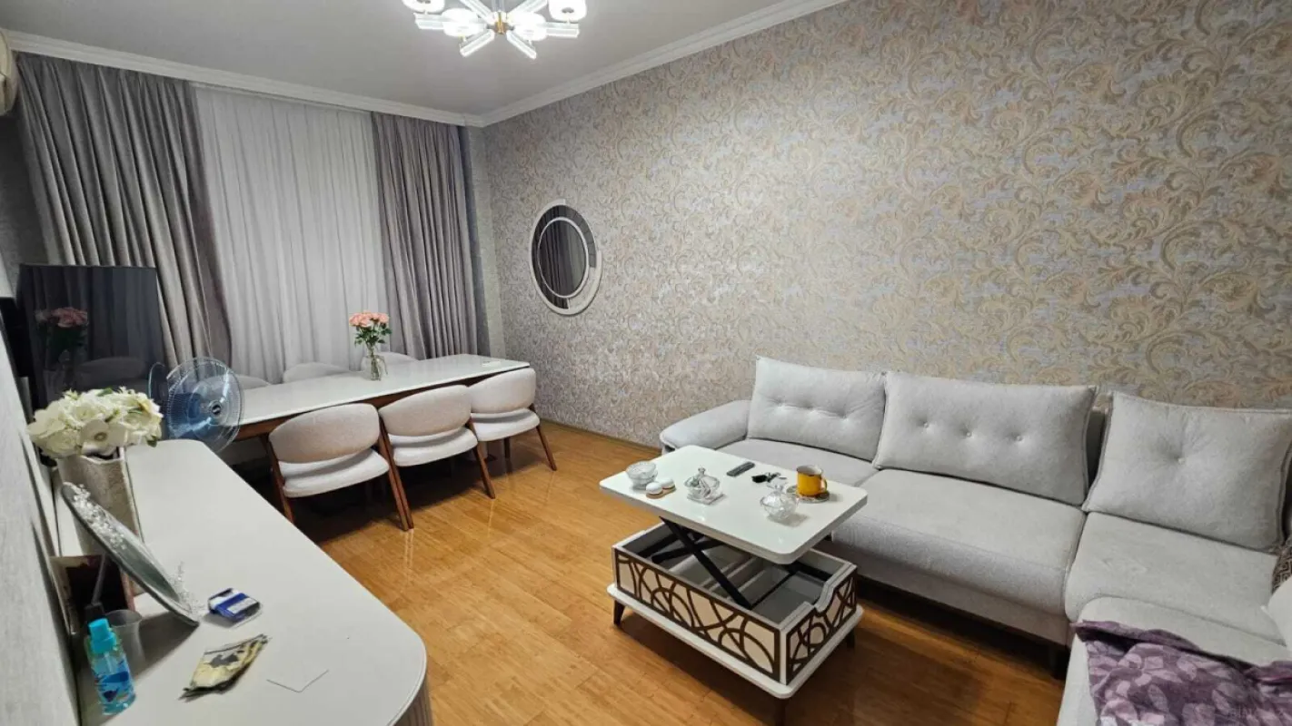 Satılır 2 otaqlı mənzil 62 m²
