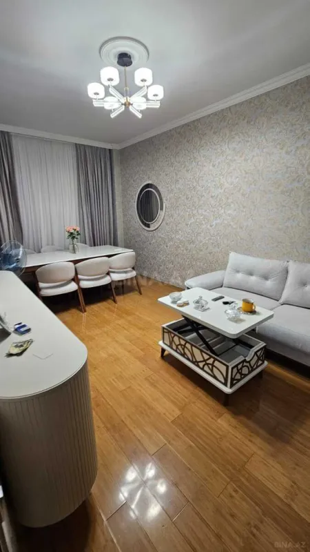 Satılır 2 otaqlı mənzil 62 m²