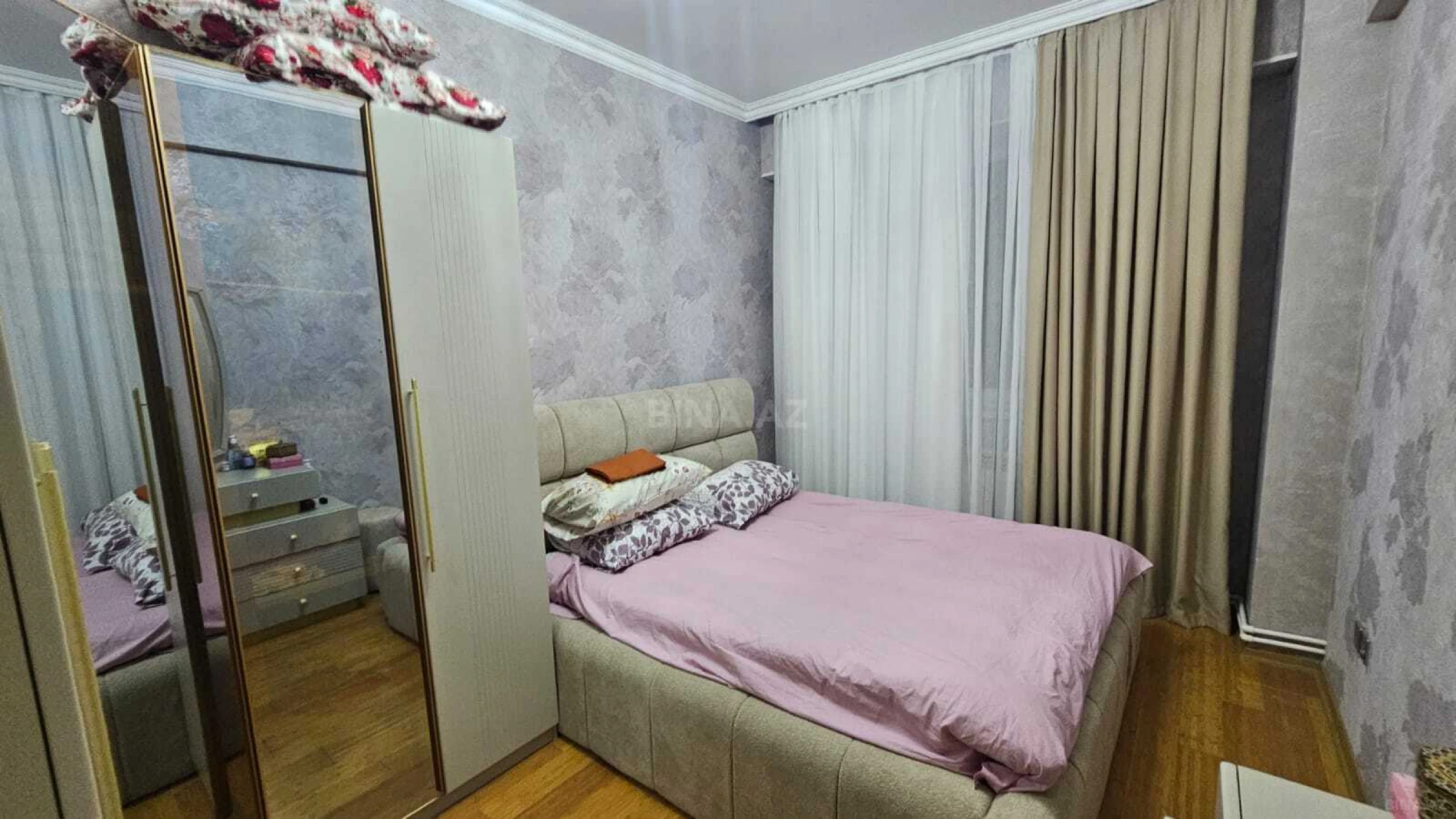 Satılır 2 otaqlı mənzil 62 m²