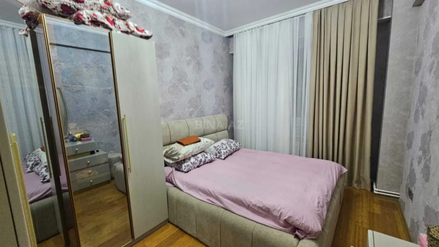 Satılır 2 otaqlı mənzil 62 m²